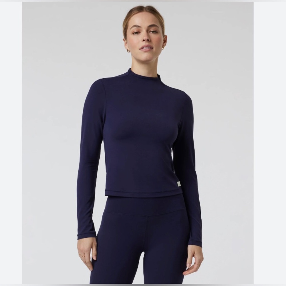 Vuori All The Feels Long Sleeve Mock Top - Picture 14 of 14